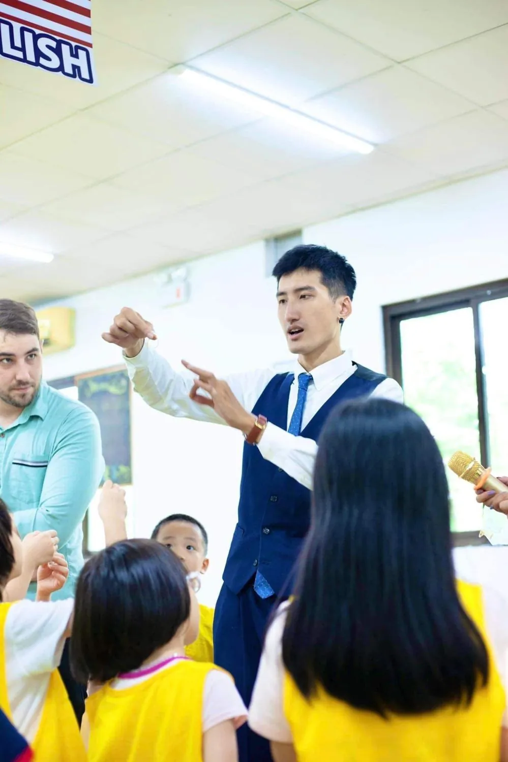 Thầy Thế Trường